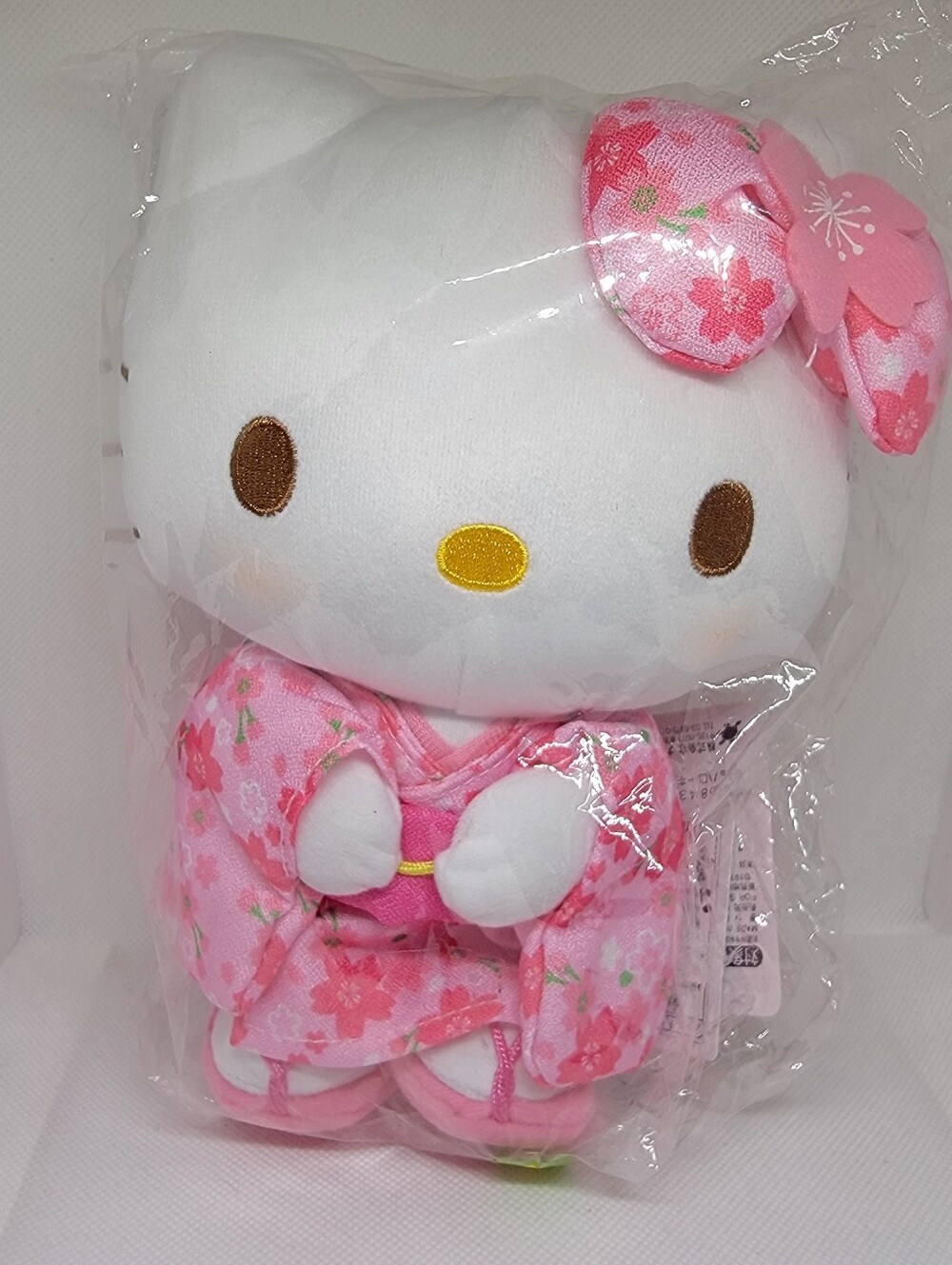 NWT Authentic Sanrio HELLO KITTY Sakura Kimono Series 8" Plush - Japan Import